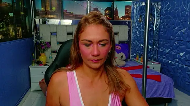 MirandaCeleste online show from 04-18-26, 01:15