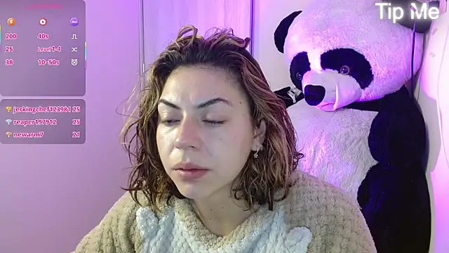Snapshot of aprildumont chatting on 04-30-26, 12:44 aprildumont online show from 04-30-26, 12:44