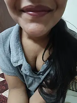 Snapshot of babe_shikha chatting on 06-17-26, 08:28 babe shikha online show from 06-17-26, 08:28