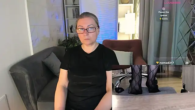 Alexandra Kind online show from 06-08-26, 01:28