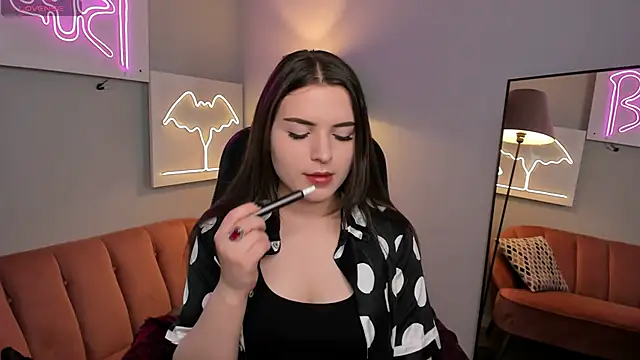 Snapshot of AliceLiador_ chatting on 05-17-26, 02:35 AliceLiador online show from 05-17-26, 02:35