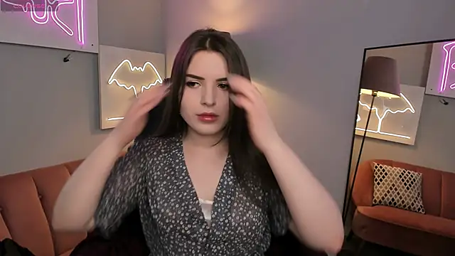 Snapshot of AliceLiador_ chatting on 05-24-26, 02:33 AliceLiador online show from 05-24-26, 02:33