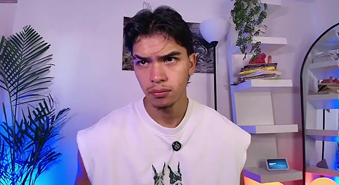Snapshot of andyypalmer_ chatting on 06-13-26, 11:41 andyypalmer online show from 06-13-26, 11:41