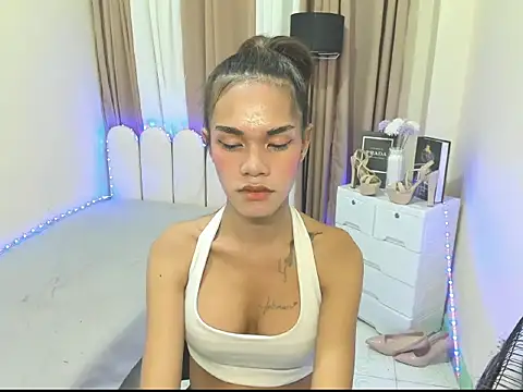 Seductive aliyah online show from 06-05-26, 06:24