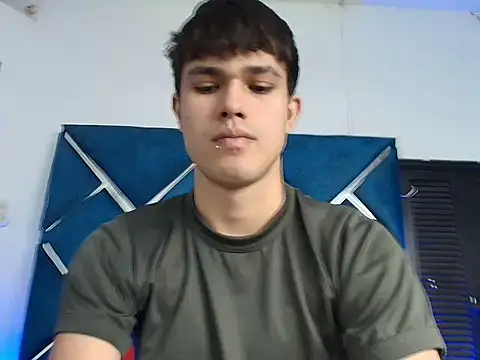 EdwinBoys online show from 04-22-26, 01:01