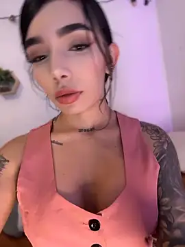 Snapshot of milasantana_ chatting on 06-11-26, 10:52 milasantana online show from 06-11-26, 10:52
