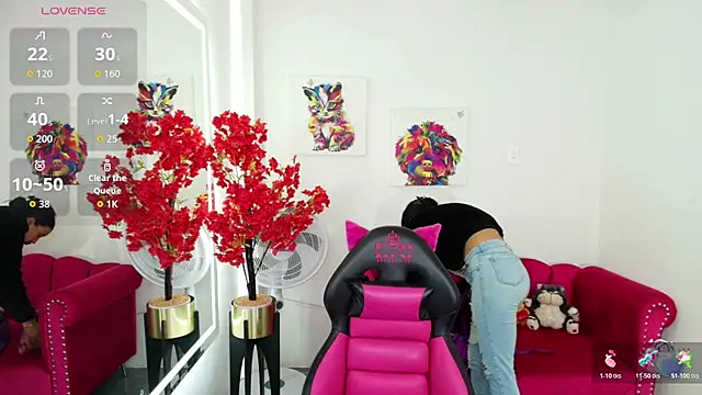 Snapshot of Zoe_M00n chatting on 07-31-26, 07:46 Zoe M00n online show from 07-31-26, 07:46