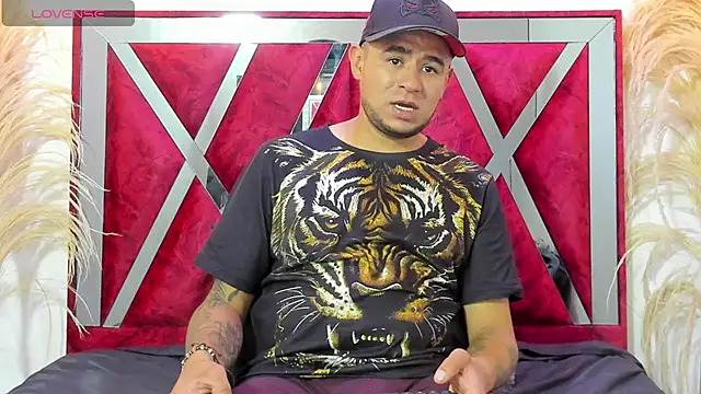 Nickk 21  online show from 04-21-26, 01:39