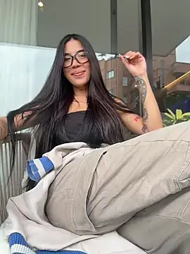 Snapshot of babedemon666 chatting on 04-29-26, 04:00 babedemon666 online show from 04-29-26, 04:00