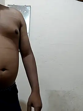 hot boy995 online show from 05-31-26, 07:37