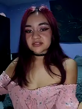 LucyStarveil online show from 04-17-26, 06:27