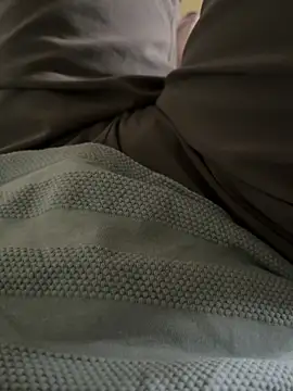 warm milk69 online show from 04-17-26, 02:14