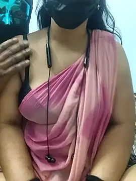 Snapshot of sweetylove01 chatting on 05-15-26, 06:04 sweetylove01 online show from 05-15-26, 06:04