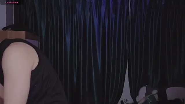 Zz YuunaSSquart zZ online show from 04-23-26, 01:35