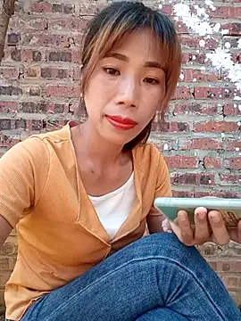 Elena Mia online show from 05-15-26, 11:56