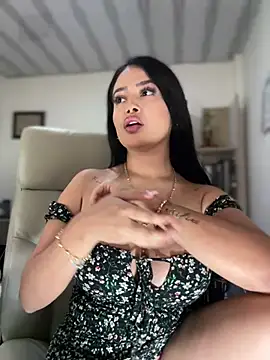 Snapshot of Sara_fun chatting on 03-10-25, 03:41 Sara fun online show from 03-10-25, 03:41