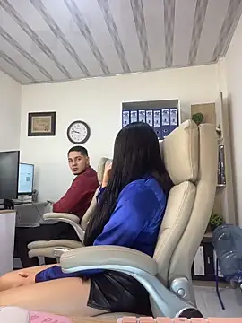 Snapshot of Sara_fun chatting on 09-30-25, 09:31 Sara fun online show from 09-30-25, 09:31