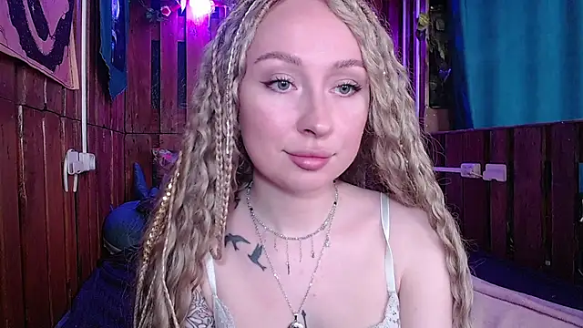 Snapshot of Mimi-Deep chatting on 05-16-26, 08:33 Mimi-Deep online show from 05-16-26, 08:33