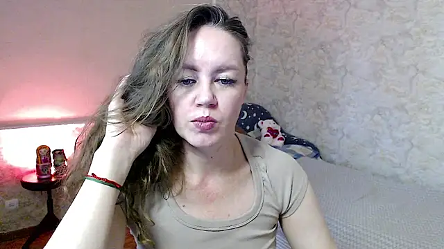 Snapshot of Fern_Lust chatting on 06-10-26, 09:41 Fern Lust online show from 06-10-26, 09:41