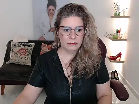 SultanaNoir online show from 04-22-26, 07:26