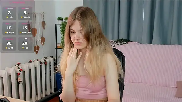 Glitch Doll online show from 05-27-26, 05:26