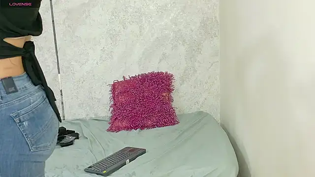 taylor gil0 online show from 05-16-26, 12:59