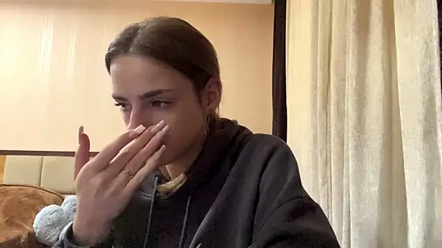 Snapshot of selianderol chatting on 07-18-26, 04:16 selianderol online show from 07-18-26, 04:16