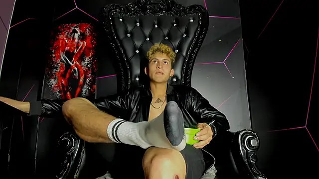 Snapshot of Axel_Romanov chatting on 06-28-26, 02:50 Axel Romanov online show from 06-28-26, 02:50