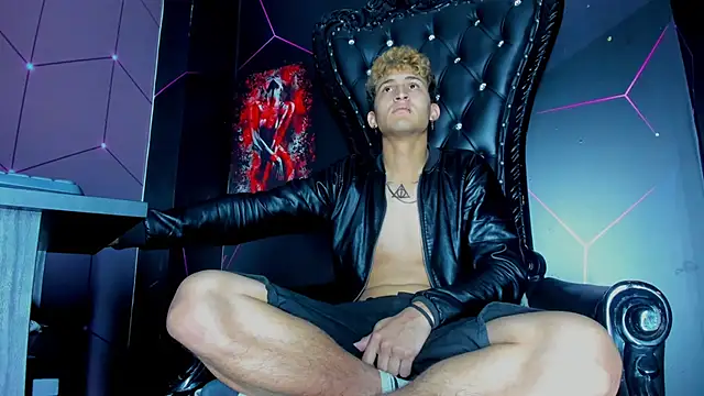 Snapshot of Axel_Romanov chatting on 06-29-26, 04:40 Axel Romanov online show from 06-29-26, 04:40