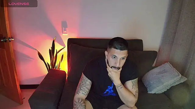 Alyssa and DAngelo online show from 07-14-26, 02:16