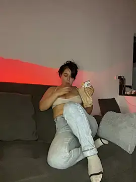 Alyssa and DAngelo online show from 07-19-26, 01:42