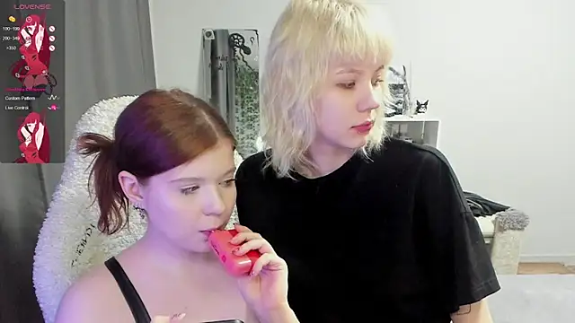 DivaDaisies online show from 04-17-26, 08:34