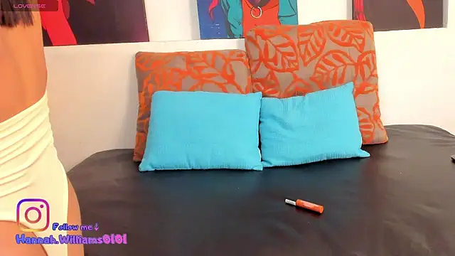 HannahhWilliams online show from 06-25-26, 12:32