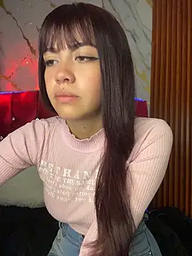 Snapshot of kira_ec chatting on 05-20-26, 05:30 kira ec online show from 05-20-26, 05:30