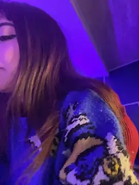 kira ec online show from 06-18-26, 07:40