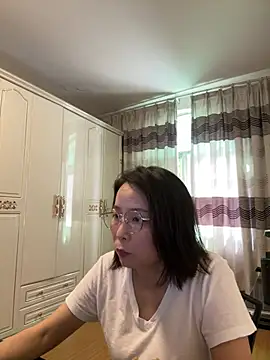 lisha521 online show from 06-04-26, 01:22