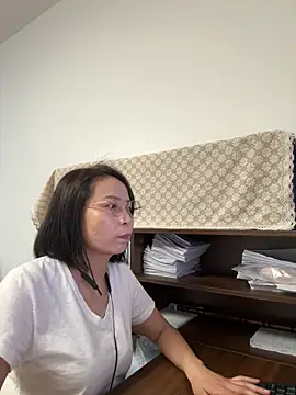 lisha521 online show from 06-10-26, 01:28