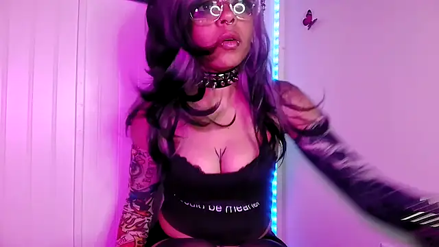 nerdyhotgoth online show from 06-18-26, 02:54