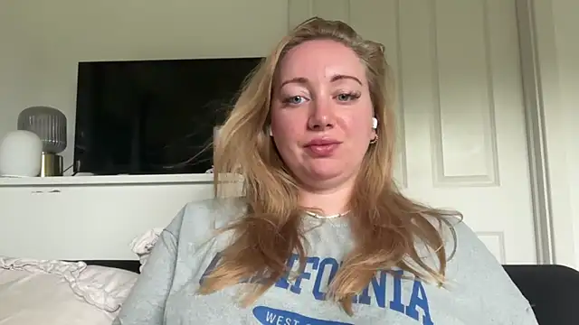 arielsweetieee online show from 06-20-26, 07:22