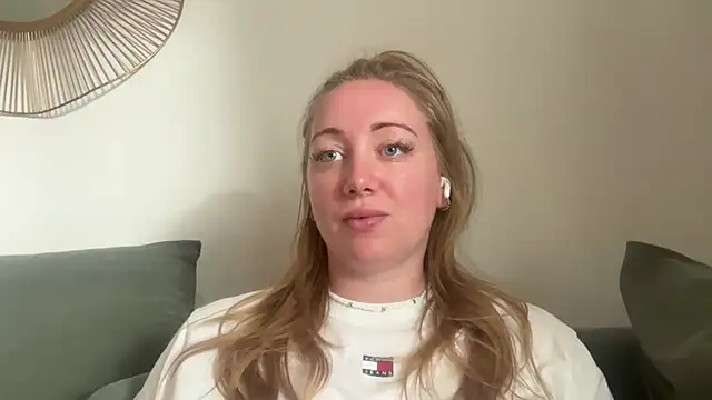 arielsweetieee online show from 07-01-26, 09:22