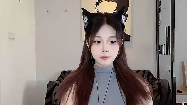 KiKi-011 online show from 06-18-26, 06:02