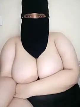 Snapshot of Meryem_sexyy chatting on 06-16-26, 08:33 Meryem sexyy online show from 06-16-26, 08:33