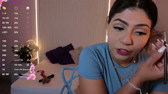 LucyWild8 online show from 07-23-26, 08:51