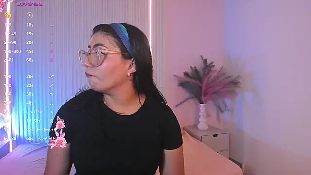 LucyWild8 online show from 07-24-26, 07:45