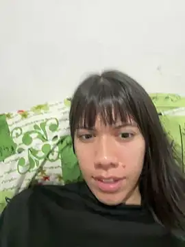 Snapshot of drea-an chatting on 05-31-26, 11:06 drea-an online show from 05-31-26, 11:06