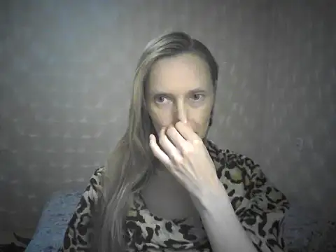 LunaBelle8 online show from 04-18-26, 05:28