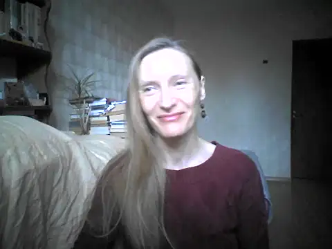 Snapshot of LunaBelle8 chatting on 05-09-26, 01:38 LunaBelle8 online show from 05-09-26, 01:38