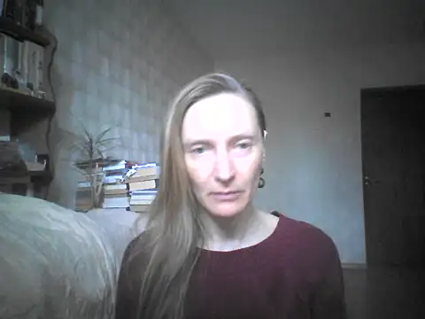 Snapshot of LunaBelle8 chatting on 05-10-26, 02:44 LunaBelle8 online show from 05-10-26, 02:44