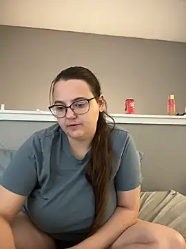 grippybox22 online show from 04-21-26, 03:28