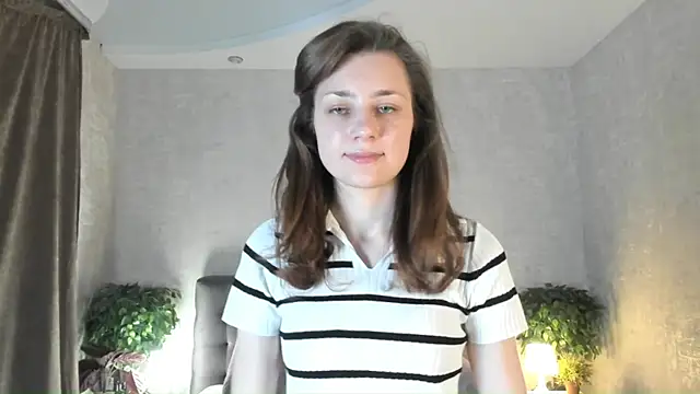 Snapshot of MauriceWireman chatting on 05-18-26, 05:19 MauriceWireman online show from 05-18-26, 05:19
